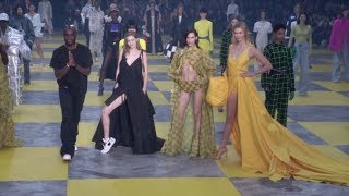 Bella and Gigi Hadid, Karlie Kloss and more on the runway for the Off-White Fashion Show