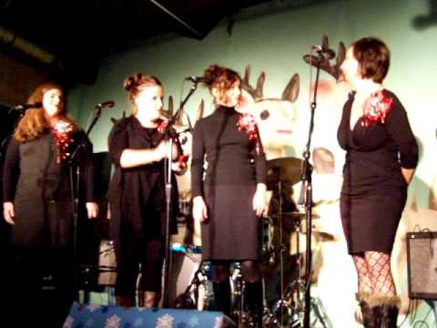 The Barrettes - Live at The 10th Annual Detroit Sounds & Spirits Holiday Spectacular