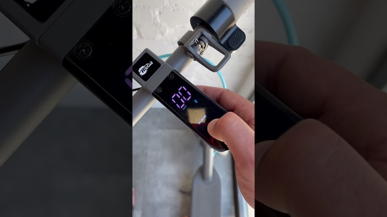 Jak odblokować maksymalną prędkość 35 km/h w hulajnodze Scooty 10 2021 Motus Gdzie zbitaszybka.shop