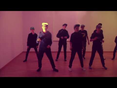 Musikvideo der Klasse 2H Schuljahr 2017 - 18 zu "Mama" von Jonas Blue