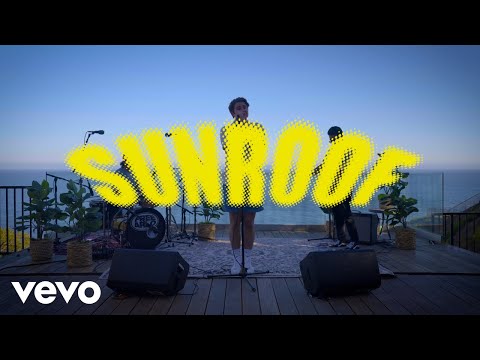 Nicky Youre - Sunroof (Live Performance)