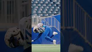 One Handed TOUCHDOWN!