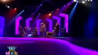 Yasemin Mori ft. Boğaziçi Jazz Choir - N&#39;olur N&#39;olur N&#39;olur (Live)