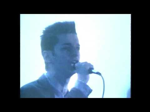 Video thumbnail for Master and Servant (Intro/Voxless) [Live in Hamburg, Alsterdorfer Sporthalle, Germany - 1984/12/09]
