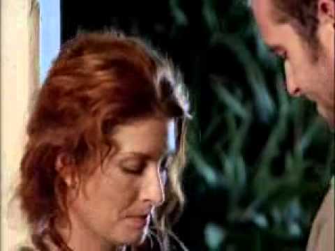 Alex See Drew & Stevie Kissing (mcleod daughters)