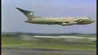 Handley Page Victor Very Low Pass