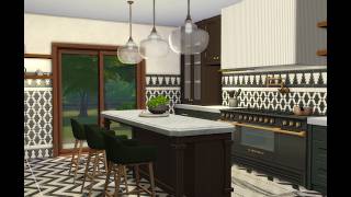 Brindleton Bay Cottage: Vintage Kitchen