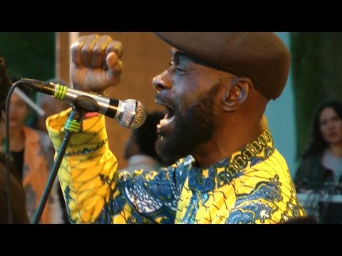 Pat Thomas & Kwashibu Area Band - Mewo Akoma - LIVE at Afrikafestival Hertme 2016