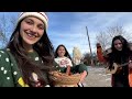 Trio Mandili Tovli Modis It Is Snowing