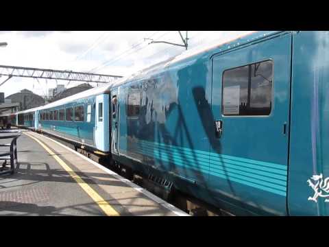 Class 67022 Propels 1H89 empty out of Manchester Piccadilly