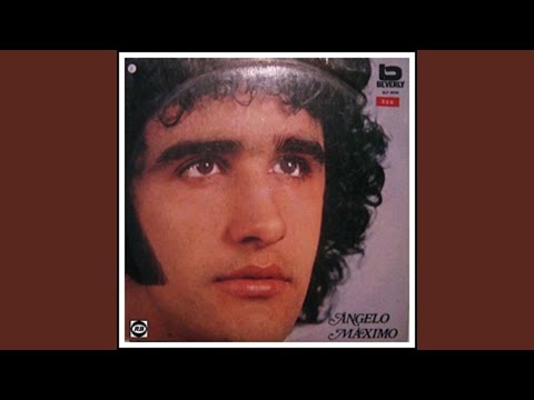 Um Estranho na Multidão