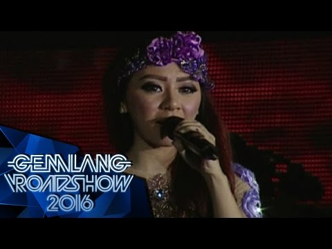 2 Putri Bahar " Sambalado "  - Gemilang Roadshow Karawang (7/5)
