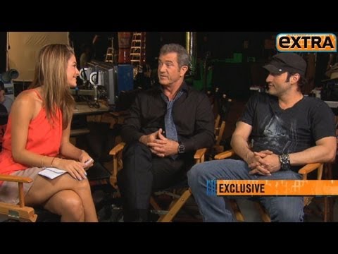 Machete Kills (Behind the Scene with Mel Gibson)