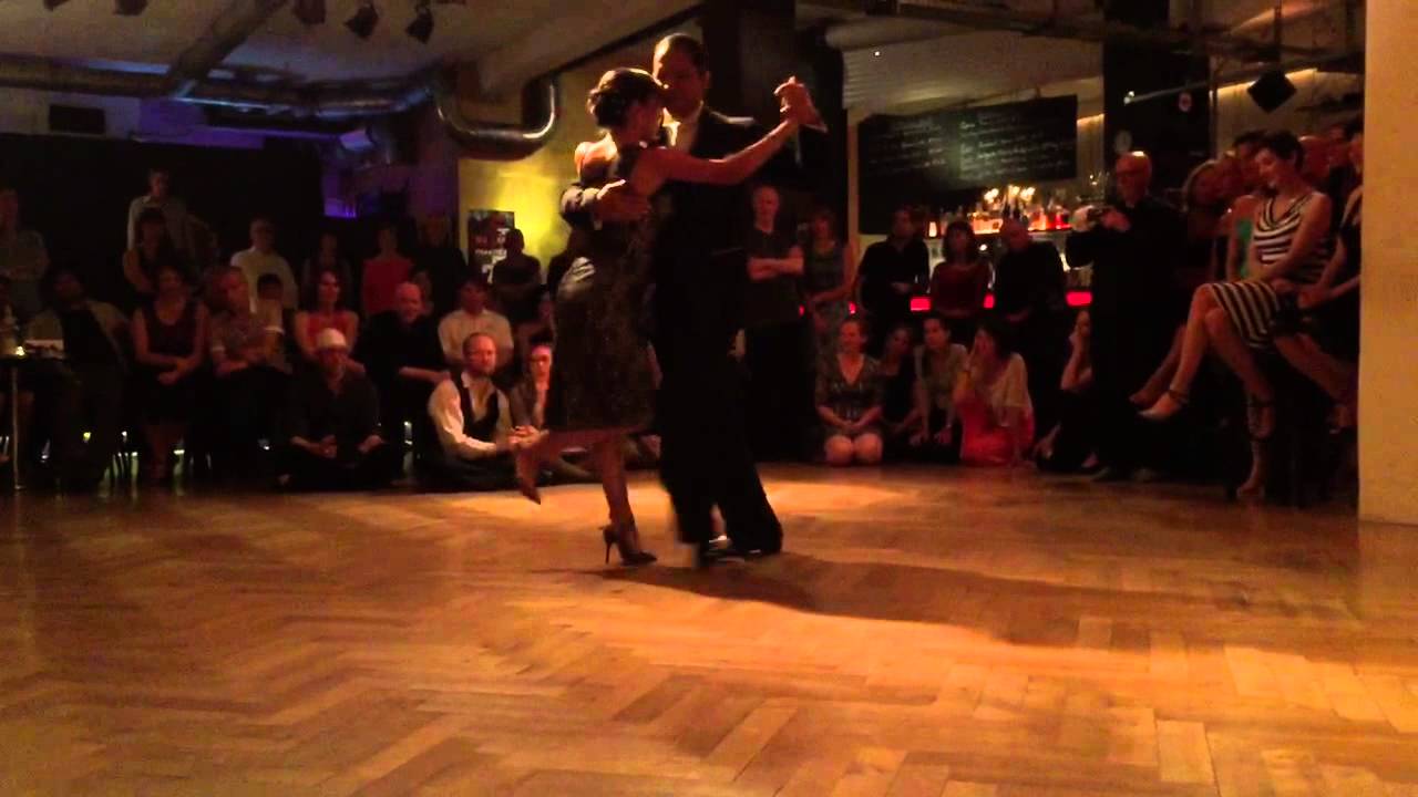 Frank Obregon y Jenny Gil 3/4