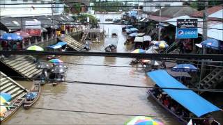 preview picture of video 'Amphawa Floating Market Thailand'