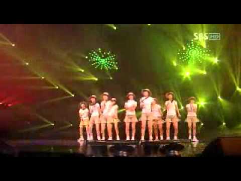 So Nyeo Shi Dae - Girls Generation (SNSD)