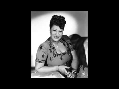 Ella Fitzgerald sings the Cole Porter song book (vol.1).