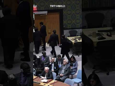 Diplomats walk out during Israeli ambassador UNSC speech
