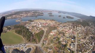 preview picture of video 'Paragliding - Sundvollen 30.03.2014'