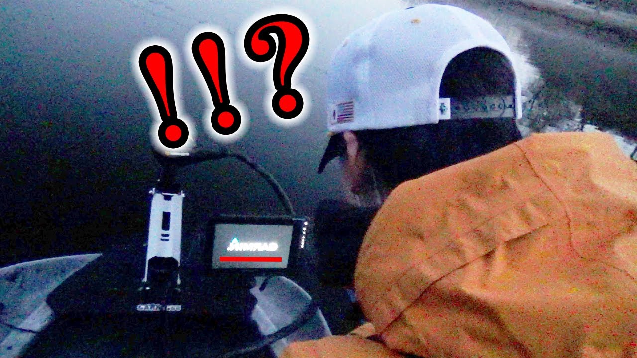 使う前から30万円の魚探が壊れました。