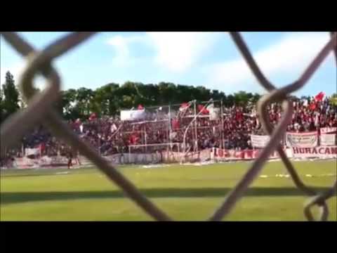 "Â¡Temblor en Mendoza! [La Banda Nº1 - Huracán Las Heras]" Barra: La Banda Nº 1 • Club: Huracán Las Heras