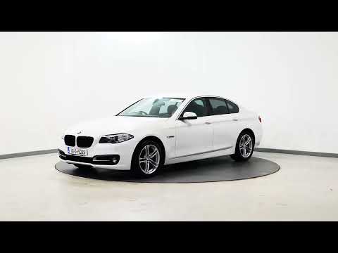 *108* 2016 BMW 5-Series 2.0d se - Image 2