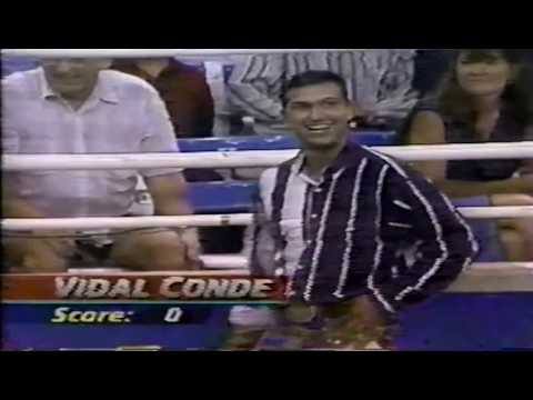 Vidal Conde  barely escapes the National Finals bull "Kowabunga"