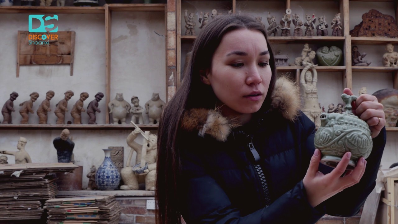 Immersive street-level walking tour through Tongchuan Yaozhou, China, showcasing authentic urban landscapes, local architecture, and the vibrant atmosphere of the city's neighborhoods