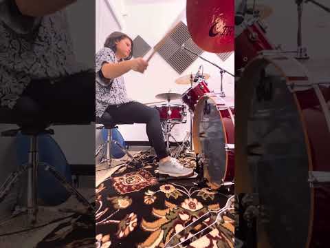 Awesome Single Pedal Kick Speed!