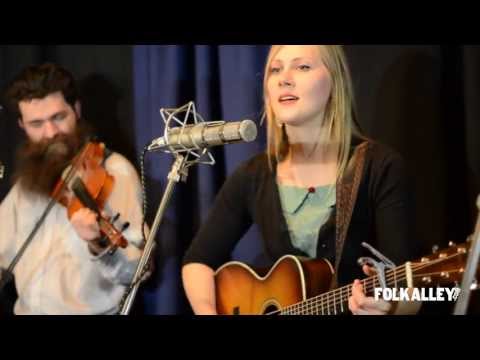 Folk Alley Sessions: Nora Jane Struthers & The Party Line - "Nashville"