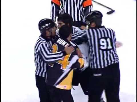 Adam Huxley vs. Garet Hunt - 10/17/09