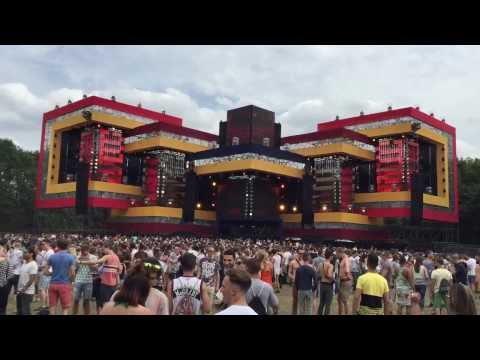 Sam Paganini plays Dominic Banone - 1607 (Frank Savio Remix) @ Awakenings Festival 2015