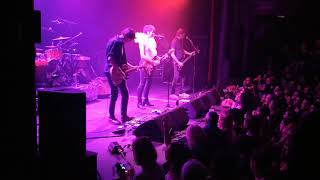 01- Mademoiselle K - Reste la + Le cul entre deux chaises - La Cigale (13-11-2021)