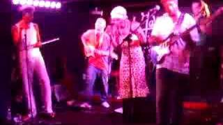 Mo'Kalamity - Sitting On This Rock