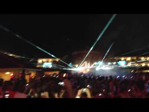 Avicii - Wake Me Up live @ Ushuaia 11/08/13