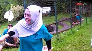 Download lagu HUT HARIAN JAYA POS KE - 15 & JAPOS. CO KE - 5 mp3 Download lagu HUT HARIAN JAYA POS KE - 15 & JAPOS. CO KE - 5 mp3