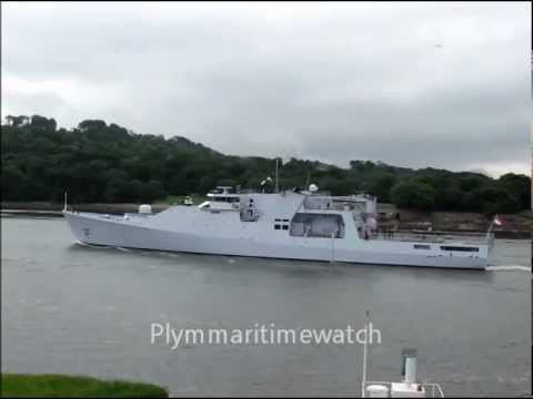 HNLMS Zeeland leaving devonport