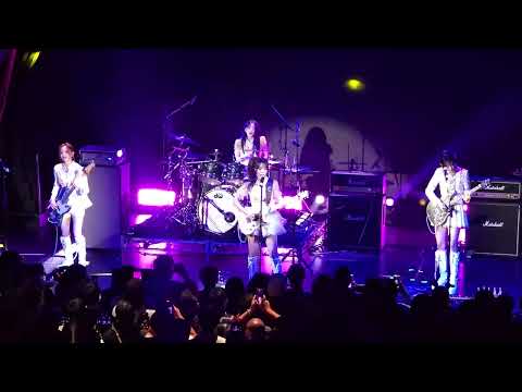 QWER (최애의 아이들) - Rebound - Rockation Tour - Los Angeles 2025 4K