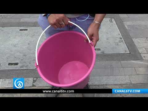 Video: ¡No la vayas a regar! Estas son las multas por tirar el agua en 