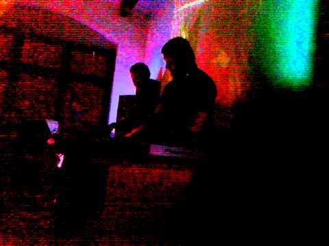 Bactee & Tito - live akt@8bitow