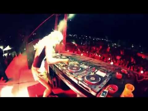 DJ Juicy M - Holi Dance Of Colors Festival