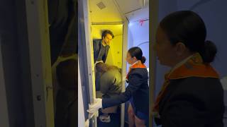 Download lagu A Couple Locked Themselves in an Airplane Bathroom and Shocked Everyone! #shorts mp3