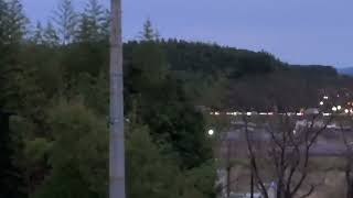 救急車🚑、お帰り〜医療センター行き〜2台〜やった〜、お気をつけ、ご安全に〜