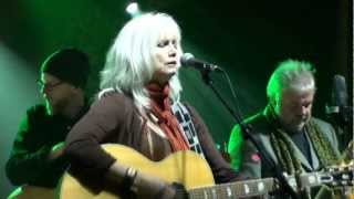 Emmylou Harris - &quot;Born To Run&quot;