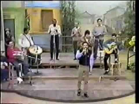 Theo da Cuica  -  Gonzaguinha - musica -   É  - Prog. Som Brasil - Rede Globo.flv