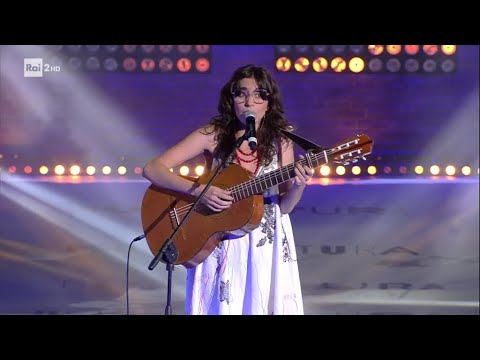 Anna Castiglia canta "Ghali" - Musicultura 15/07/2024