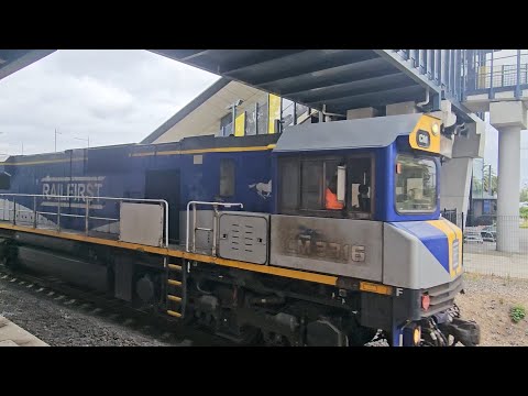 2BM1 Aurizon up containers (CM, CM, GL, 35W), Brisbane to Melbourne, 0945, 24/12/25, Sunshine VIC 