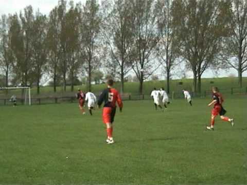 Grot - Gardno - Zryw Kołbaskowo 3:2 (gole)