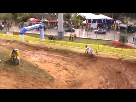 Final Masculino Largada e Percurso 45 a 49 anos Campeonato Mundial Master  XCO 2011  Balneário Camboriú   SC