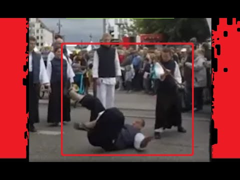 Aikido fall school: Ushiro Ukemi on the street - martial arts training to prevent injuries